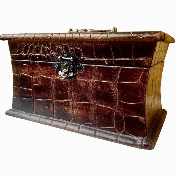 Vintage Hinged Wood Box Leather Overlay Felt Interior Metal Handle Trinket Jewel - Picture 7 of 14